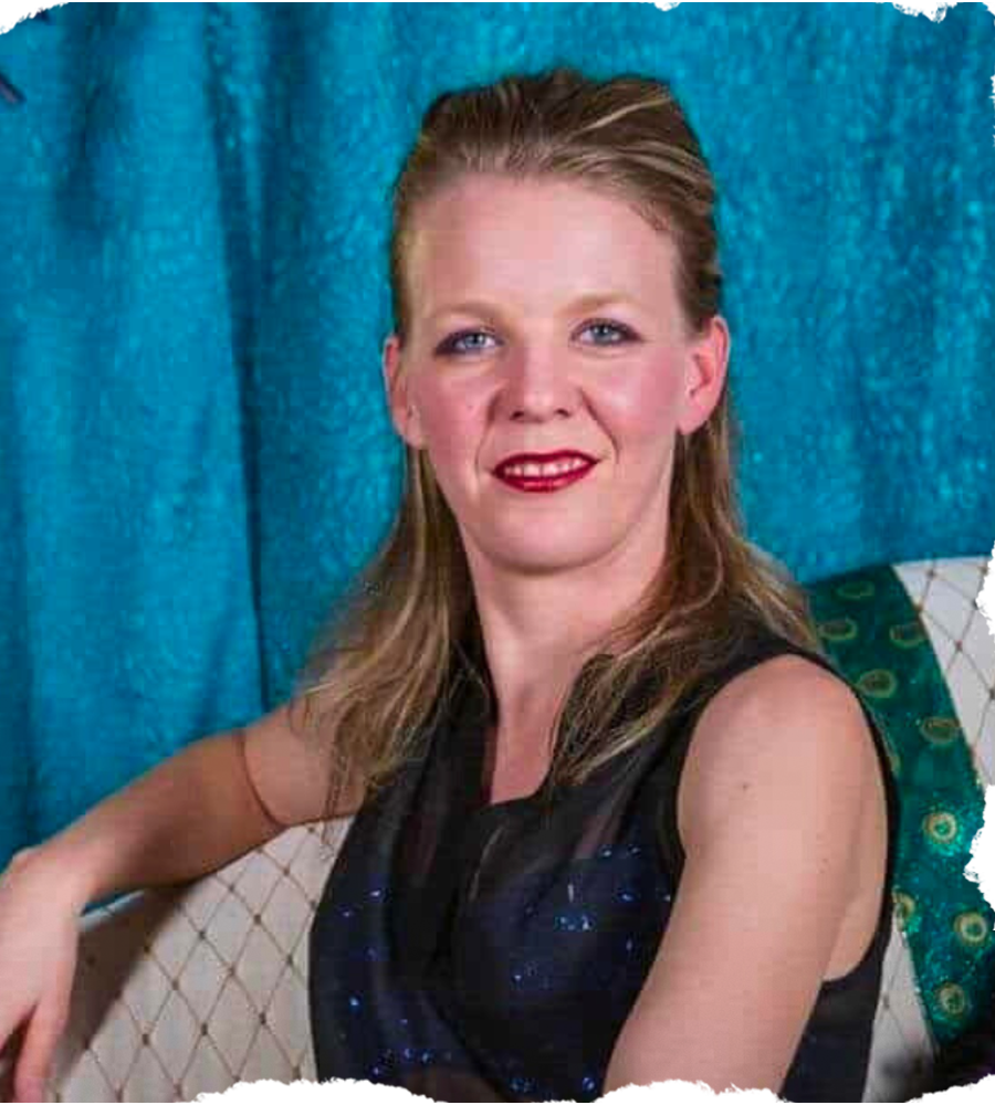 Vanessa Wery, juge de compétition spécialisée en West Coast Swing et danse country pour le circuit Bronco.